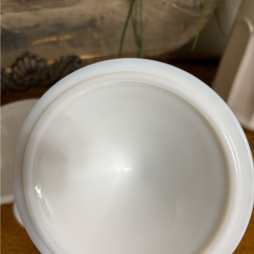 Vintage Westmoreland Milk Glass White English Hobnail Pedestal LiddedCandy Dish - Picture 4 of 7
